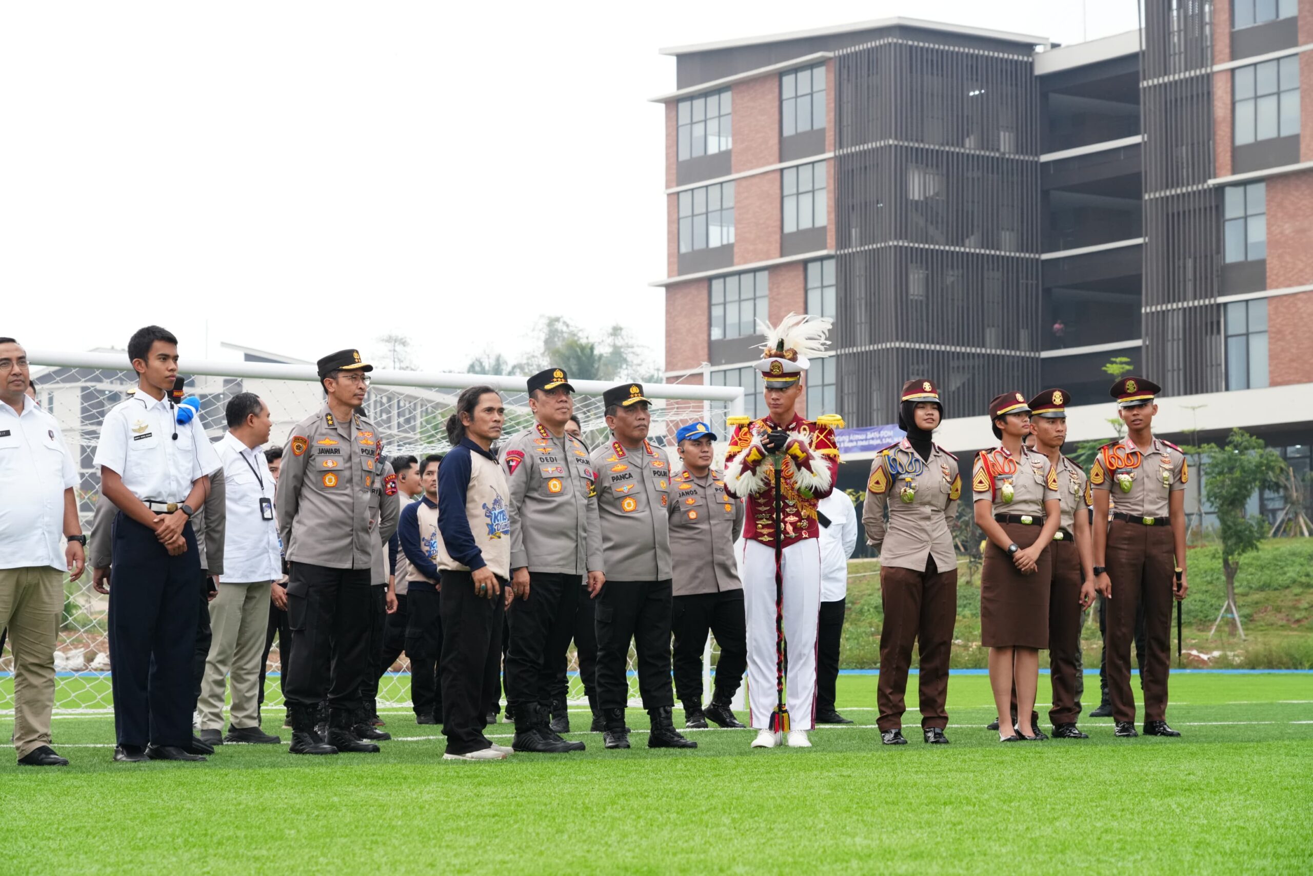 Wakapolri Tinjau SMA KTB